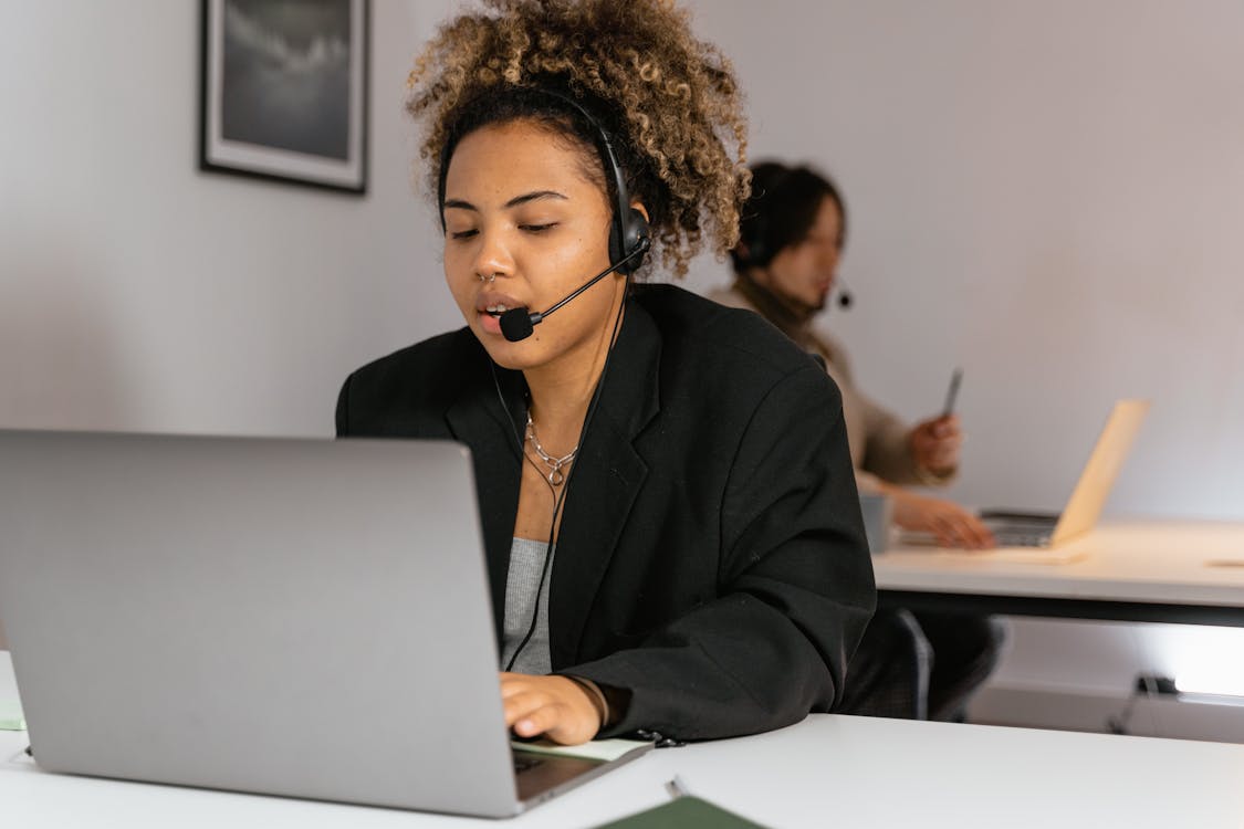 Secure back-office document and data entry processing for healthcare, insurance, legal, logistics, and e-commerce, including digitizing, categorizing, and handling sensitive information.