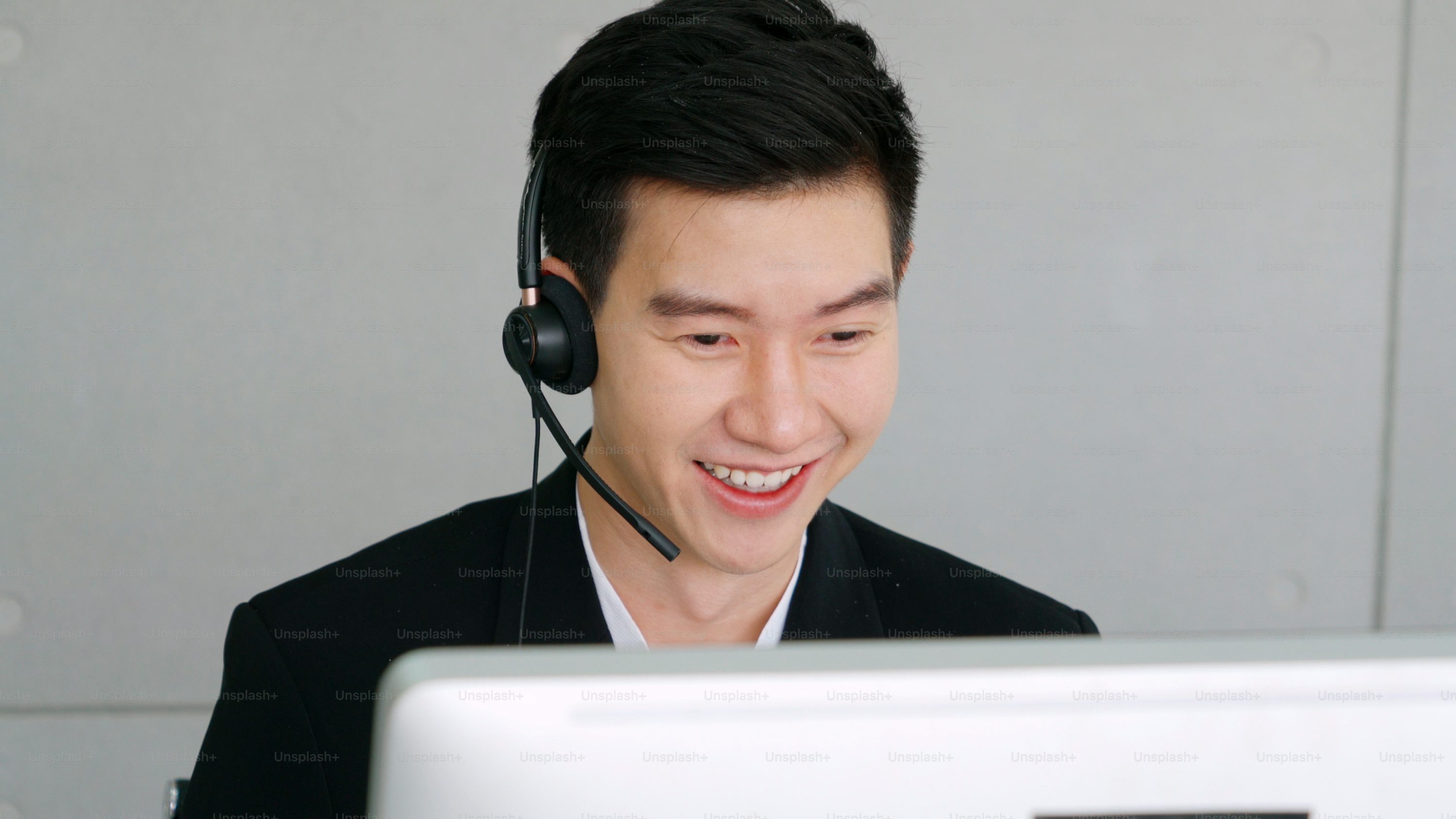 Calm and clear tier 1 and tier 2 technical support for software, hardware, networking, and consumer devices, focusing on restoring customer confidence.
